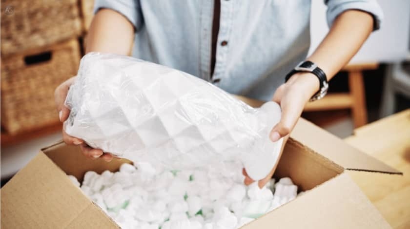 how to pack fragile items Victoria
